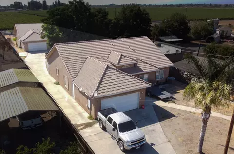 1049 Crystal St, Porterville, CA 93257