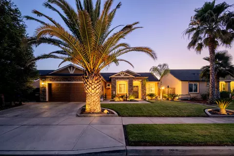 1177 Timothy Ave, Dinuba, CA 93618