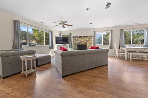 43019 N Kaweah River Dr, Three Rivers, CA 93271 photo 9