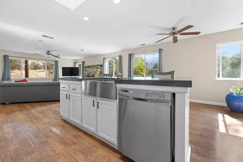 43019 N Kaweah River Dr, Three Rivers, CA 93271 photo 12