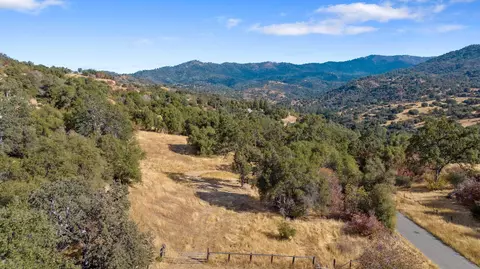 000 Whitaker Forrest Rd, Badger, CA 93603 photo 7