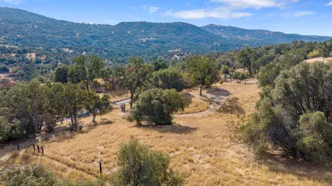 000 Whitaker Forrest Rd, Badger, CA 93603 photo 3