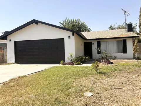2233 S Fontana St, Visalia, CA 93277