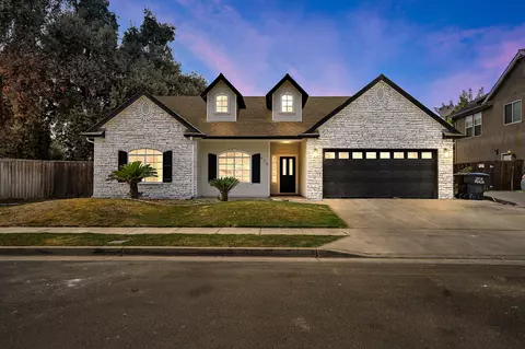 435 N Boise St, Visalia, CA 93291