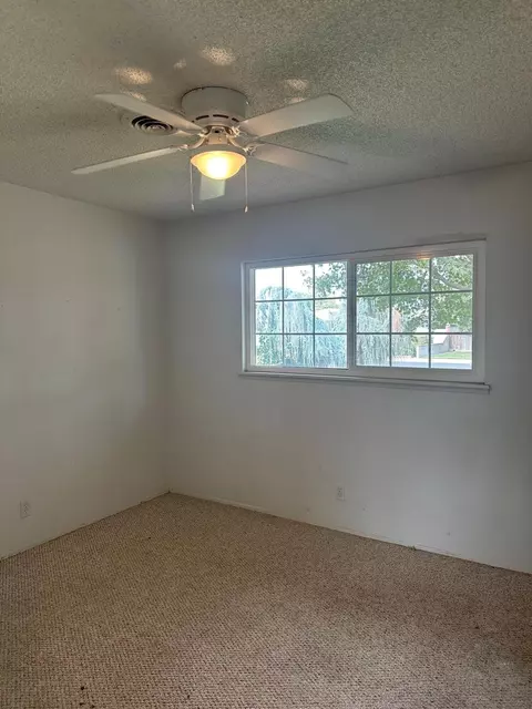 3103 E Laurel Ave, Visalia, CA 93292 photo 9