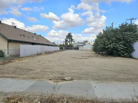 414 N Sweetbriar Ave, Lindsay, CA 93247