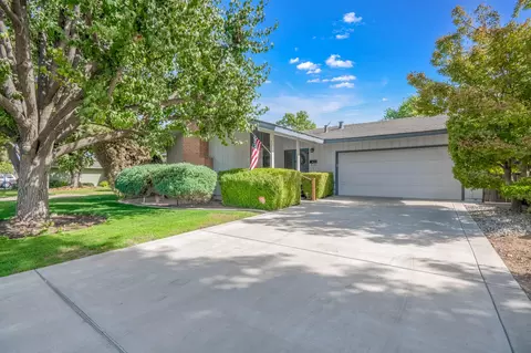 2620 S Woodland St, Visalia, CA 93277