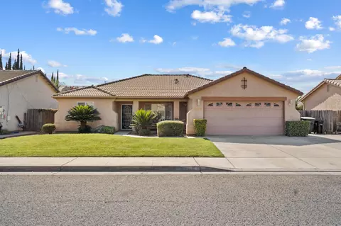 2267 W Wall Ct, Porterville, CA 93257