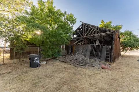 23529 Ave 56, Ducor, CA 93218 photo 33