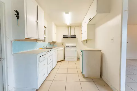 23529 Ave 56, Ducor, CA 93218 photo 9