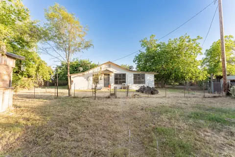 23529 Ave 56, Ducor, CA 93218 photo 4