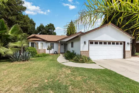 2384 Forest Ct, Porterville, CA 93257
