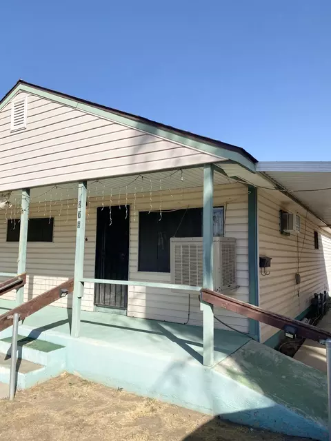 276 N Brundage Ave, Farmersville, CA 93223
