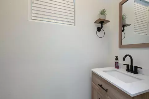 6045 E Brick Ave, Fresno, CA 93727 photo 5
