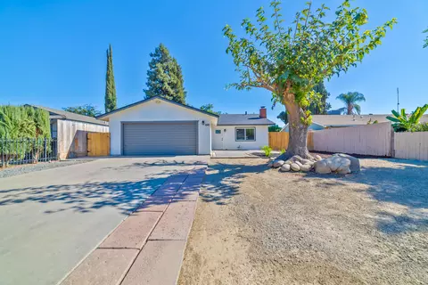 2242 S Fontana St, Visalia, CA 93277
