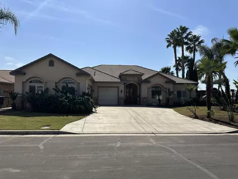 3107 E Beech Ct, Visalia, CA 93292