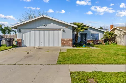 1520 E Levin Ave, Tulare, CA 93274