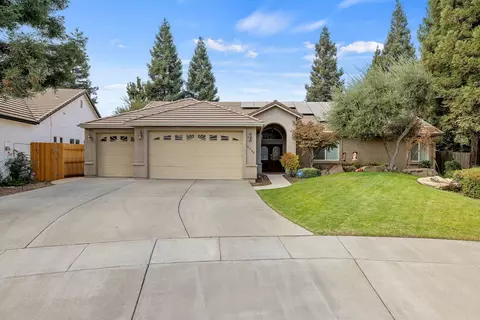 2035 N Cottonwood St, Visalia, CA 93291