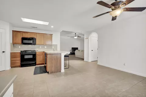 3726 E Harvard Ave, Visalia, CA 93292 photo 14