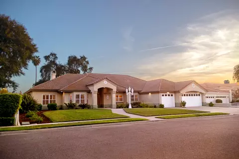 1005 Grove Dr, Tulare, CA 93274