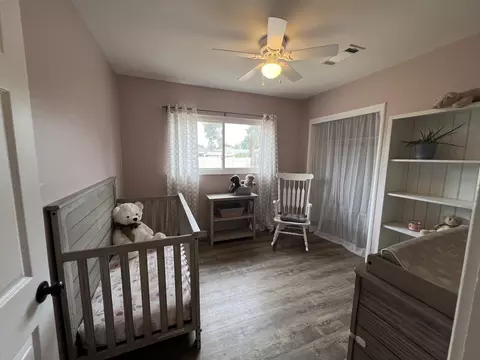 916 E Myrtle Ave, Visalia, CA 93292 photo 19