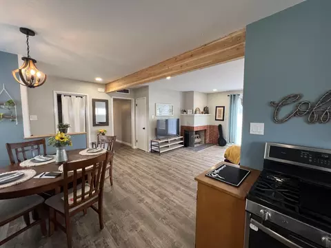 916 E Myrtle Ave, Visalia, CA 93292 photo 12