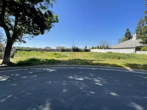 3619 E Vassar Ct, Visalia, CA 93292