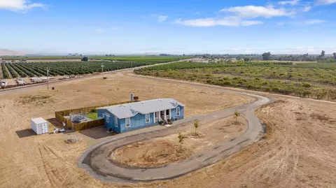 35803 Apt D Road 132, Visalia, CA 93291