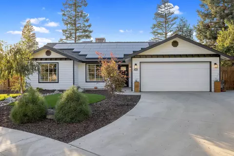432 Benjamin Ct, Exeter, CA 93221 photo 2