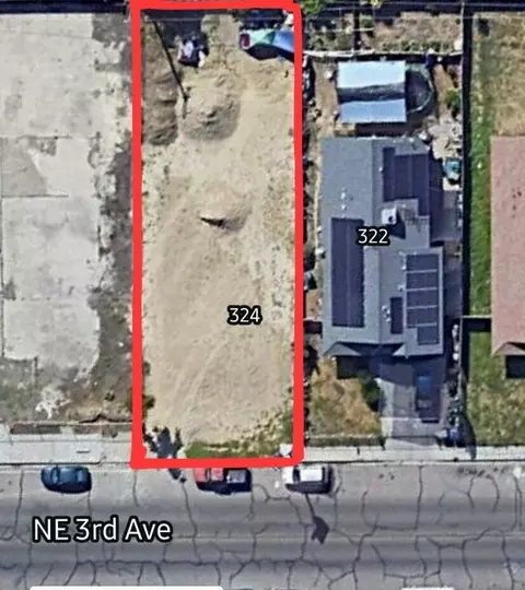324 NE 3rd Ave, Visalia, CA 93291