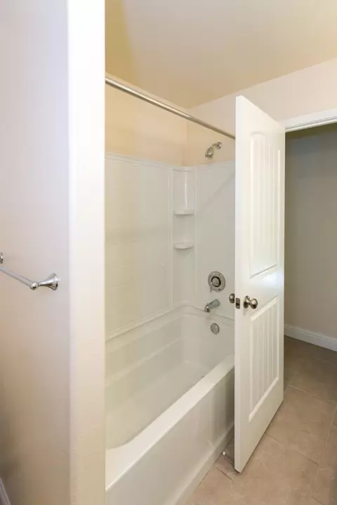 1822 Softwind Dr, Tulare, CA 93274 photo 16