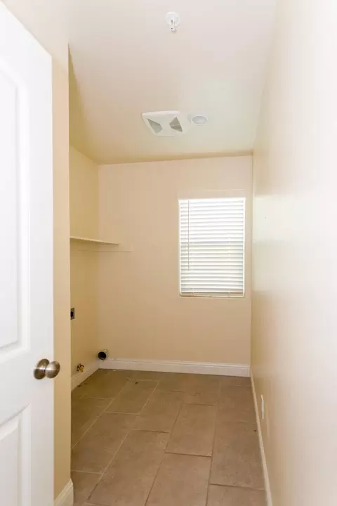 1822 Softwind Dr, Tulare, CA 93274 photo 17