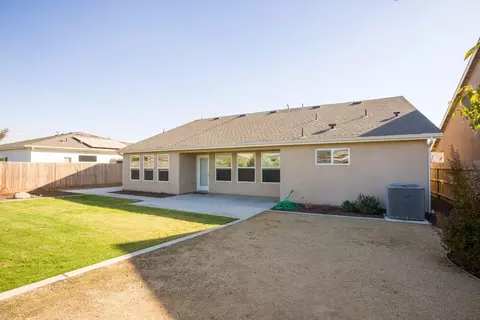 1822 Softwind Dr, Tulare, CA 93274 photo 25