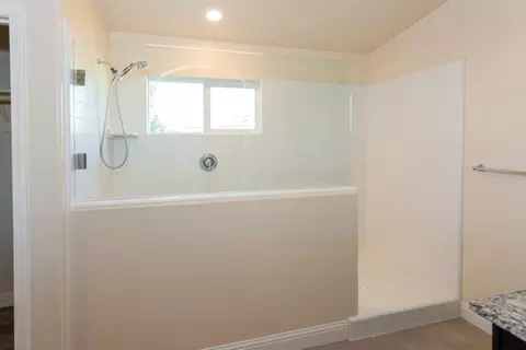 1822 Softwind Dr, Tulare, CA 93274 photo 12