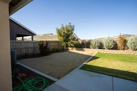 1822 Softwind Dr, Tulare, CA 93274 photo 29