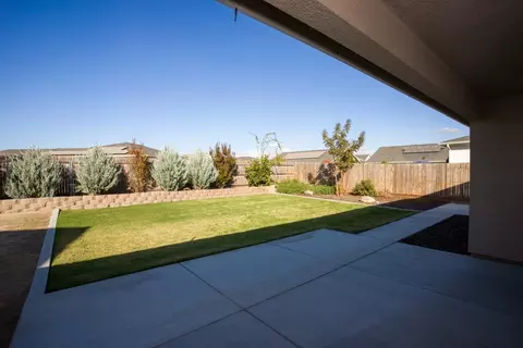 1822 Softwind Dr, Tulare, CA 93274 photo 30