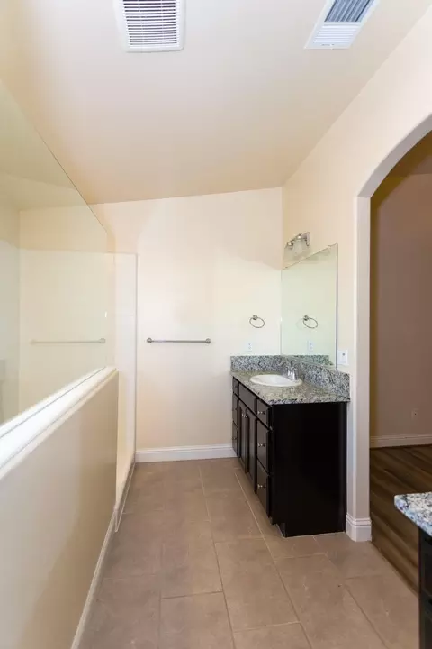 1822 Softwind Dr, Tulare, CA 93274 photo 14