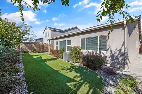 203 E Taylor Ave, Visalia, CA 93291 photo 33
