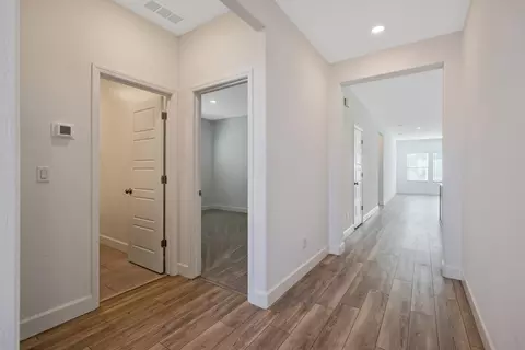 203 E Taylor Ave, Visalia, CA 93291 photo 6