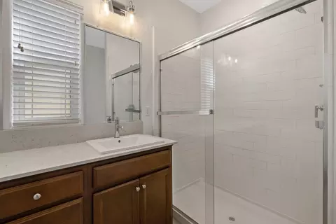 203 E Taylor Ave, Visalia, CA 93291 photo 29