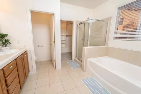 3715 E Vassar Ct, Visalia, CA 93292 photo 16