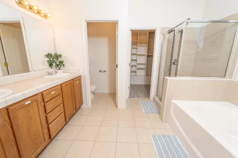 3715 E Vassar Ct, Visalia, CA 93292 photo 17