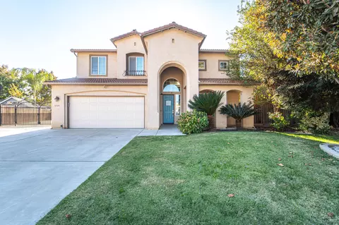 3715 E Vassar Ct, Visalia, CA 93292