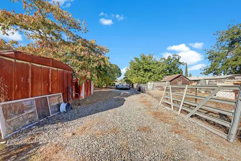 15719 Aspen Ave, Ivanhoe, CA 93235 photo 27