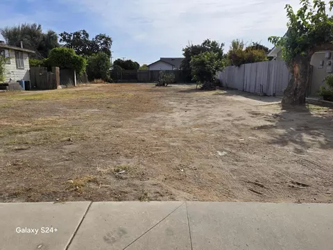 0 W Elizabeth Ave, Reedley, CA 93654