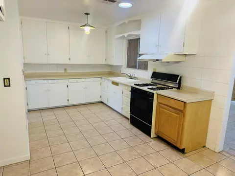 1424 Norboe Ave, Corcoran, CA 93212 photo 8