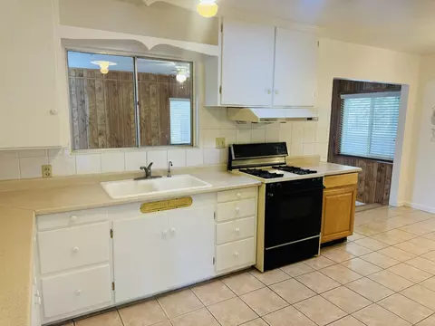 1424 Norboe Ave, Corcoran, CA 93212 photo 9