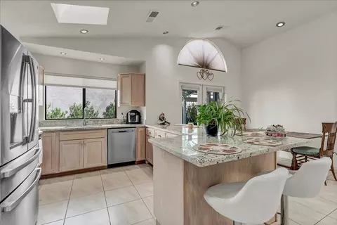 1541 E Vassar Ave, Visalia, CA 93292 photo 5