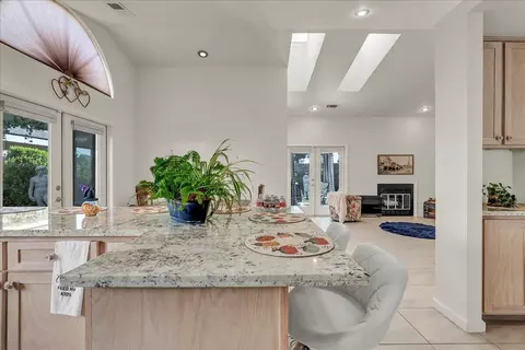 1541 E Vassar Ave, Visalia, CA 93292 photo 4