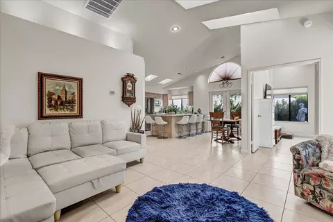 1541 E Vassar Ave, Visalia, CA 93292 photo 14